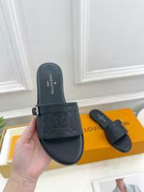 Picture of Louis Vuitton Slippers _SKULVsz35-41mnf0316585